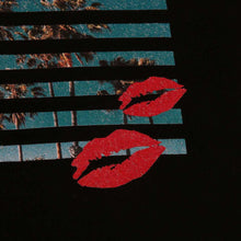 画像をギャラリービューアに読み込む, American Kiss Photo Tee【全2色】