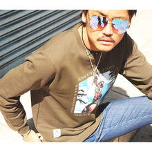 画像をギャラリービューアに読み込む, DOWBL/ ダブル/ Square Resort Photo Sweatshirt  【全4色】