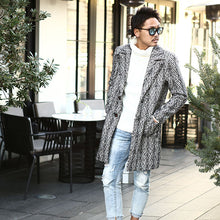 画像をギャラリービューアに読み込む, DOWBL/ ダブル/ Herringbone Dressy Chester Coat  【全1色】