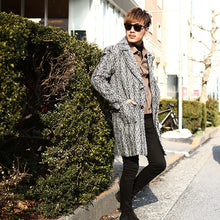 画像をギャラリービューアに読み込む, DOWBL/ ダブル/ Herringbone Dressy Chester Coat  【全1色】