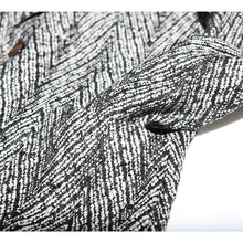 画像をギャラリービューアに読み込む, DOWBL/ ダブル/ Herringbone Dressy Chester Coat  【全1色】