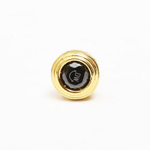 画像をギャラリービューアに読み込む, DOWBL/ ダブル/ Black Zirconia Gold Carved Seal Earrings  【全1色】
