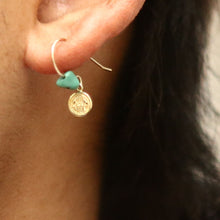 画像をギャラリービューアに読み込む, DOWBL/ ダブル/ Turquoise × Gold Icon Earrings  【全1色】