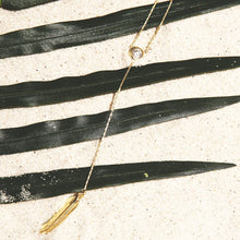 画像をギャラリービューアに読み込む, DOWBL/ ダブル/ Gold Feather Rosary Zirconia Necklace  【全1色】