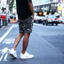 画像をギャラリービューアに読み込む, DOWBL/ ダブル/ Basic Logo Camouflage Shorts  【全1色】