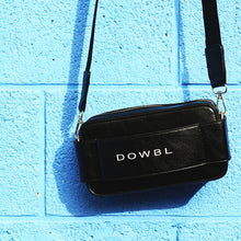 画像をギャラリービューアに読み込む, DOWBL/ ダブル/ Basic Logos Small Shoulder Bag  【全1色】