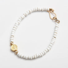 画像をギャラリービューアに読み込む, DOWBL/ ダブル/ Circle Icon WhiteBeads Bracelet  【全1色】