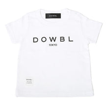 画像をギャラリービューアに読み込む, DOWBL/ ダブル/ Kids Basic Logos Tee  【全2色】