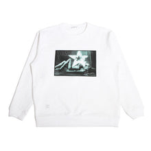 画像をギャラリービューアに読み込む, DOWBL/ ダブル/ Smoke Girl Photo Sweat Shirts  【全1色】