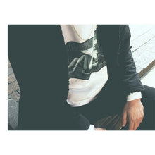 画像をギャラリービューアに読み込む, DOWBL/ ダブル/ Smoke Girl Photo Sweat Shirts  【全1色】