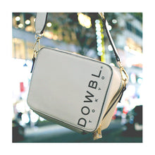 画像をギャラリービューアに読み込む, DOWBL/ ダブル/ Square Piping Leather Pouch  【全1色】