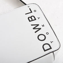 画像をギャラリービューアに読み込む, DOWBL/ ダブル/ Square Piping Leather Pouch  【全1色】