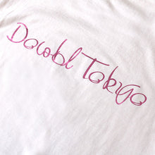 画像をギャラリービューアに読み込む, DOWBL/ ダブル/ Amorous Girl Photo Tee  【全2色】