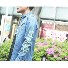 画像をギャラリービューアに読み込む, DOWBL/ ダブル/ Dual Texture Neon Logo Denim Shirt  【全2色】
