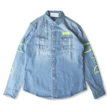 画像をギャラリービューアに読み込む, DOWBL/ ダブル/ Dual Texture Neon Logo Denim Shirt  【全2色】
