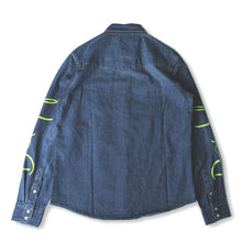 画像をギャラリービューアに読み込む, DOWBL/ ダブル/ Dual Texture Neon Logo Denim Shirt  【全2色】