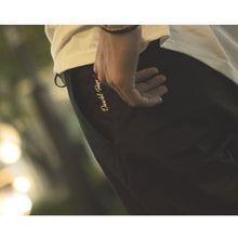 画像をギャラリービューアに読み込む, DOWBL/ ダブル/ Comfortable Kiss Logo Pants  【全2色】