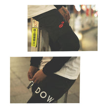 画像をギャラリービューアに読み込む, DOWBL/ ダブル/ E.T.U Kiss Logo Nylon Shorts  【全2色】