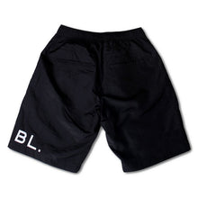 画像をギャラリービューアに読み込む, DOWBL/ ダブル/ E.T.U Kiss Logo Nylon Shorts  【全2色】