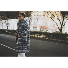 画像をギャラリービューアに読み込む, Subtle Gold Logo Checked Coat
