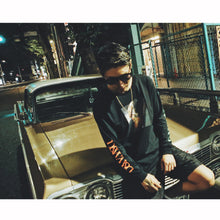 画像をギャラリービューアに読み込む, Attractive Girl Photo Neon Long Sleeve