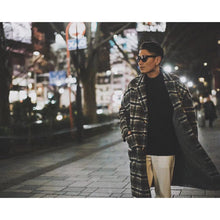 画像をギャラリービューアに読み込む, Subtle Gold Logo Checked Coat