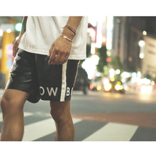 画像をギャラリービューアに読み込む, DOWBL/ ダブル/ Side Line Logo Leather Shorts