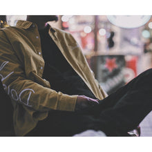 画像をギャラリービューアに読み込む, Strange Position Logo Crew Cutsew