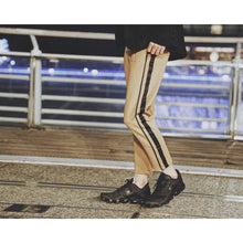 画像をギャラリービューアに読み込む, Calm Logo Line Pants