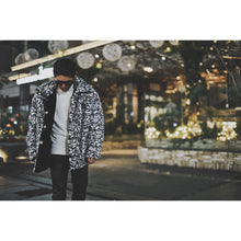 画像をギャラリービューアに読み込む, Reversible Raven Leopard Fur JKT