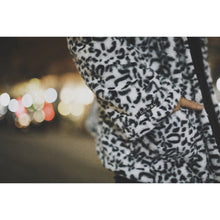 画像をギャラリービューアに読み込む, Reversible Raven Leopard Fur JKT