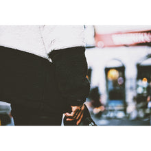 画像をギャラリービューアに読み込む, Monochrome Combination Boa JKT