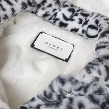 画像をギャラリービューアに読み込む, Reversible Frosty Leopard Fur