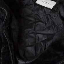 画像をギャラリービューアに読み込む, Black Gloss Kiss Logo JKT
