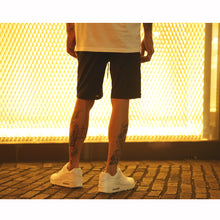 画像をギャラリービューアに読み込む, DOWBL/ ダブル/ Luxury Noble Logo Shorts